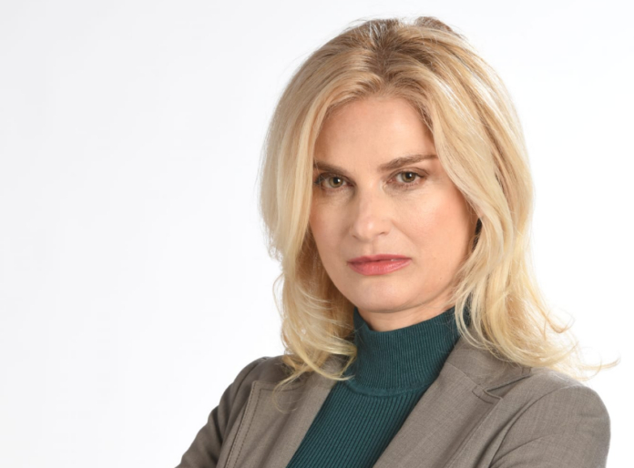 Голяма бомба за министърката на туризма, ето какво крои за бъдещето си 