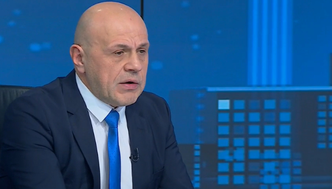 Томислав Дончев изби рибата, сравни политиците със...