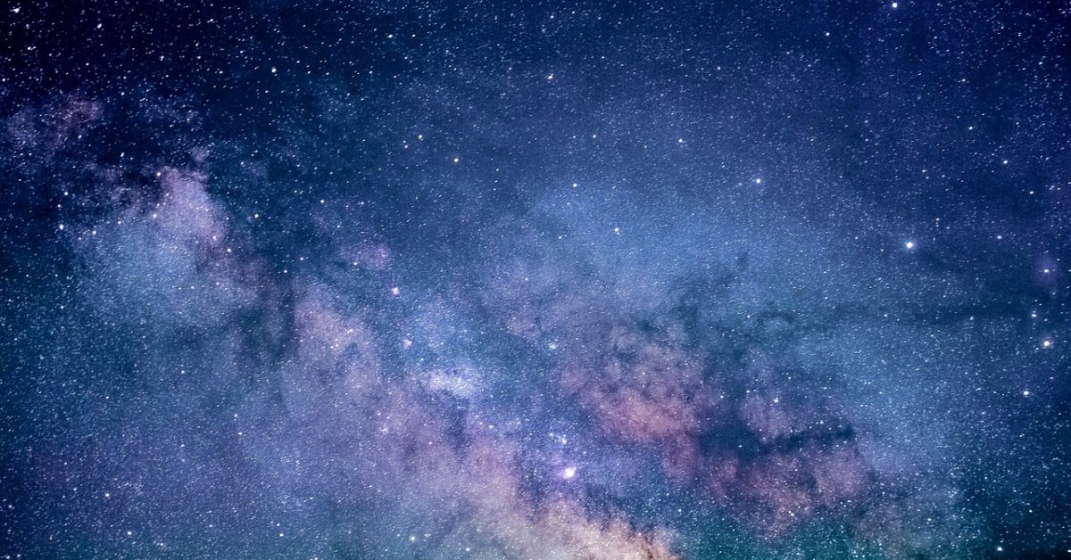 „Пропита с алкохол“ звездна система разкрива тайните на живота
