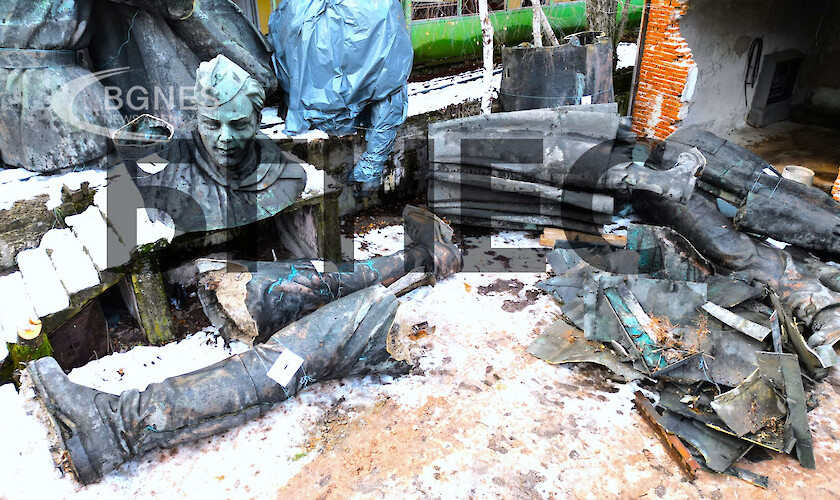ВИДЕО от дрон разкри къде се озоваха нарязаните фигури от ПСА 