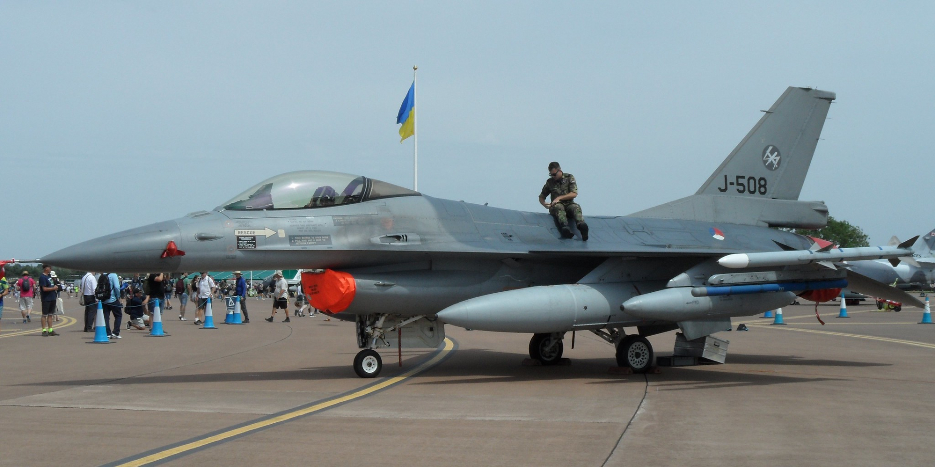 Forbes каза кога холандските F-16 и руските Су35 ще се сблъскат над Украйна