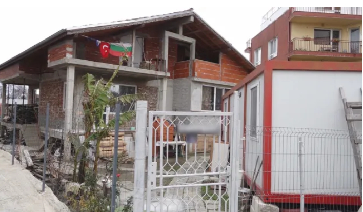 Малката Дениз от Царево разплака цяла България с тези думи 