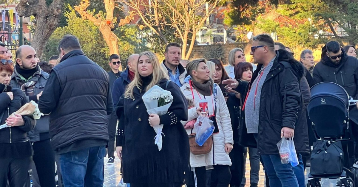 Гърция плаче за Василис Карас: Тридневен траур скова страната, а днес тялото му...