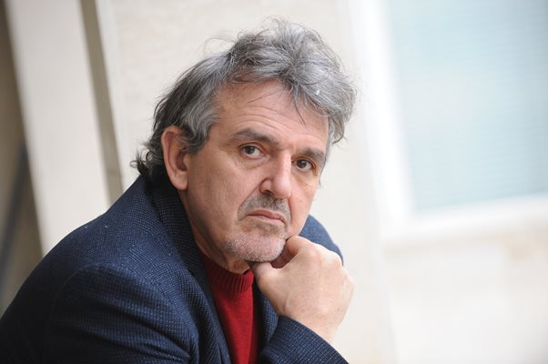 Внезапно почина фоторепортерът Цветан Томчев!