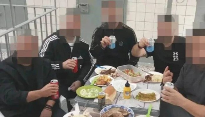 Затворници спретнаха Коледно парти в затвора Коридалос с бира и телефони СНИМКА 