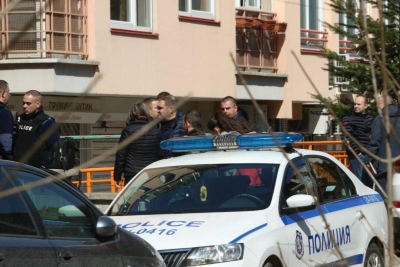 Жестоко убийство посред бял ден смрази България 