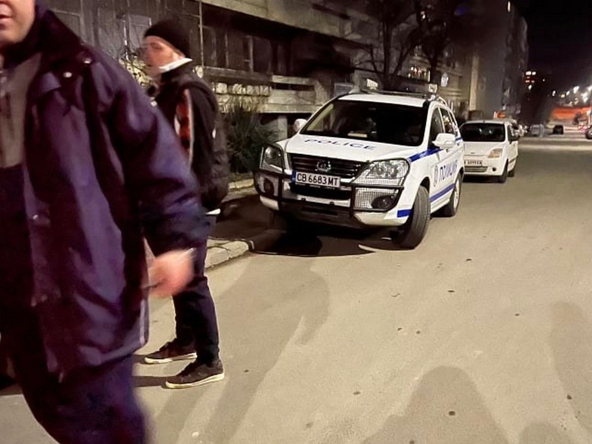 Свирепа бургаска батка спретна кървав екшън в култов бар, настана суматоха и... 