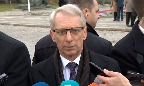 Денков отвърна на Радев, каза истината за Шенген