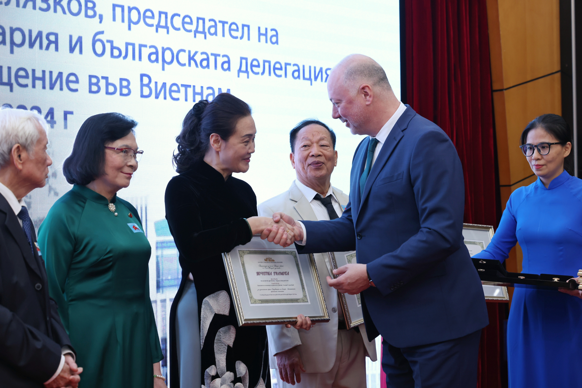 Росен Желязков с важен ход във Виетнам 