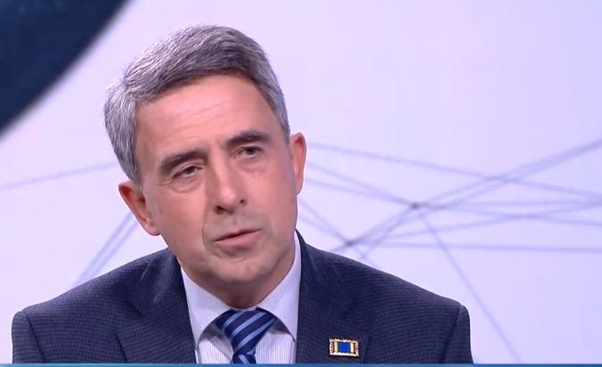 Плевнелиев тревожно: На ръба сме на много тежък сценарий за България, не искаме да...