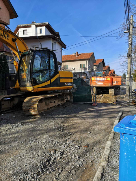 Баровец от Драгалевци: София е на автопилот, багер ми блокира къщата СНИМКИ 