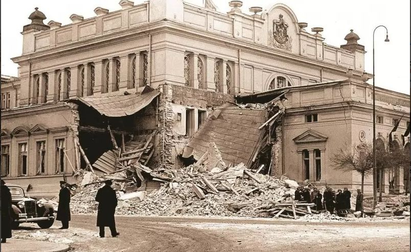 Волен грабна мегафона и разбуни духовете - как почитаме убийци в центъра на София? БЛИЦ TV
