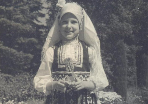 Ще я познаете ли? Родена е в София, дъщеря е на цар, а днес е на 91 години СНИМКА