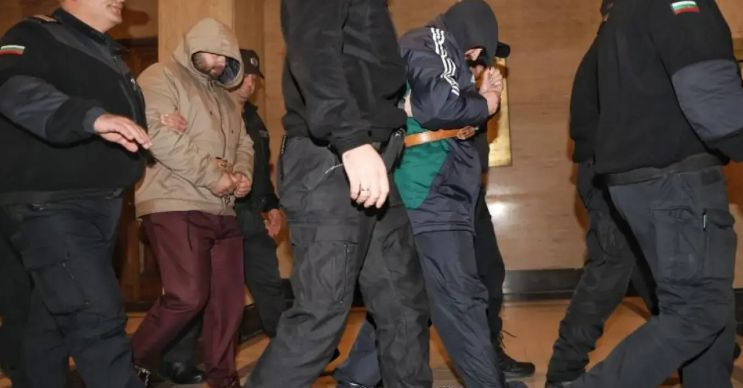 Горещи разкрития за престъпния бизнес на Лихваря и Гробаря! Убийците на бизнесмена Русев прибирали...  