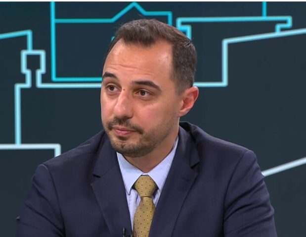Икономическият министър разкри кой може да му вземе главата при ротацията