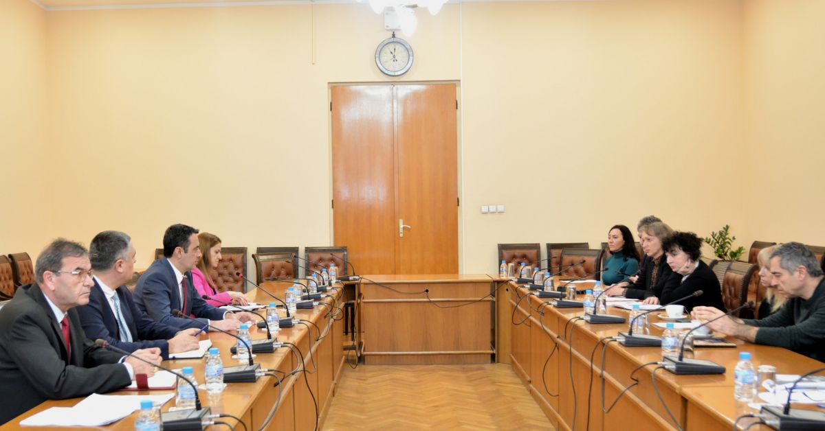 Гласят големи промени в шофьорските курсове, министър каза какви 