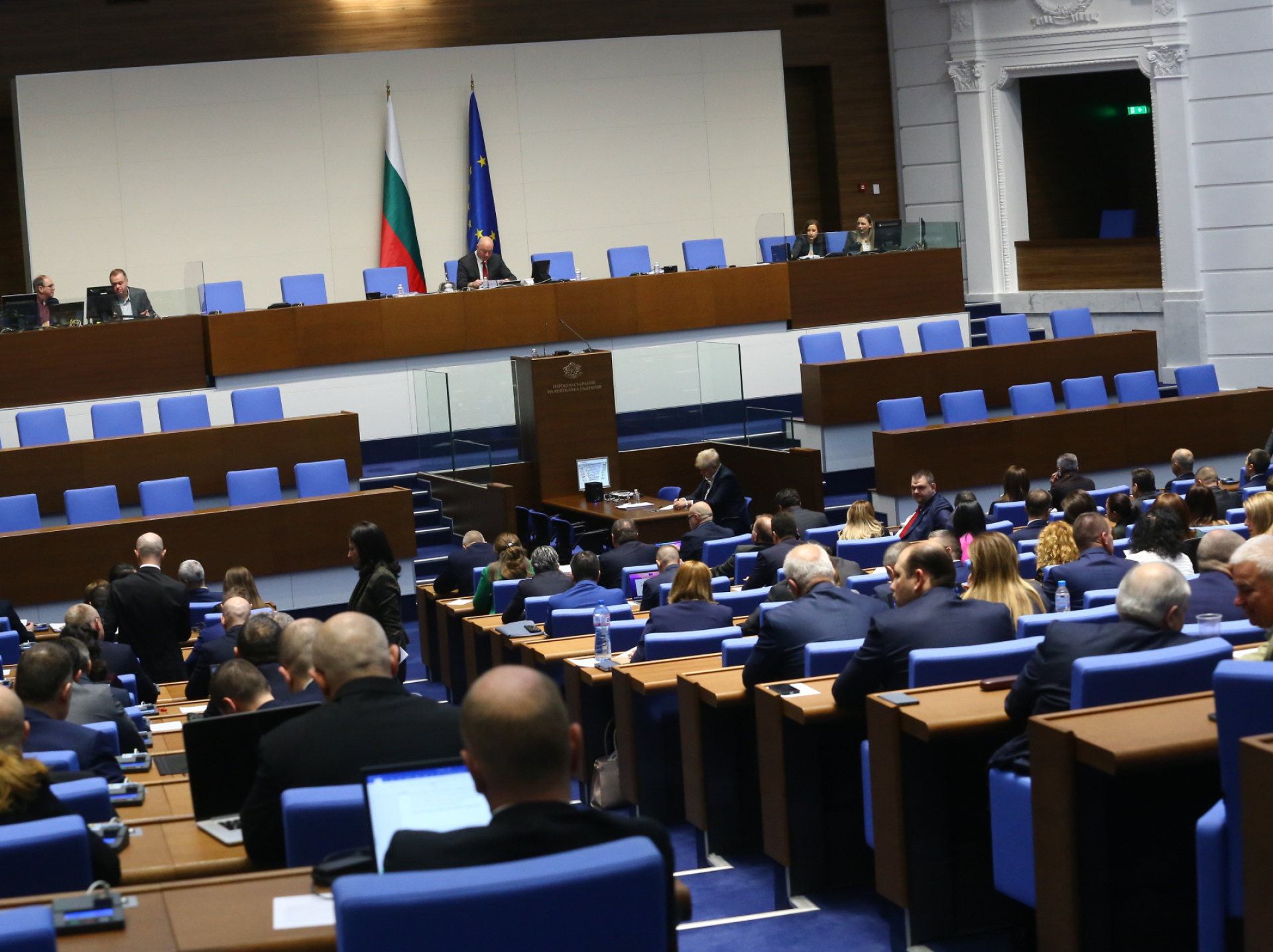 ПП-ДБ готвят тежка секира за всички, сърфиращи в нета
