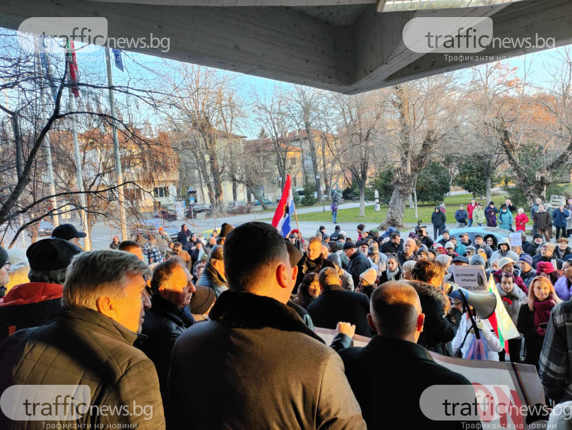 В Пловдив ври и кипи заради "Альоша", намеси се и полиция СНИМКИ