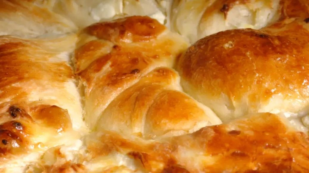 Пухкав като памук и вкусен: Чудна рецепта за бърз тутманик