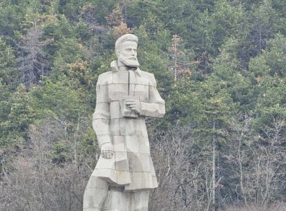 Урок по история: Какво казват за Ботев другите големи българи?