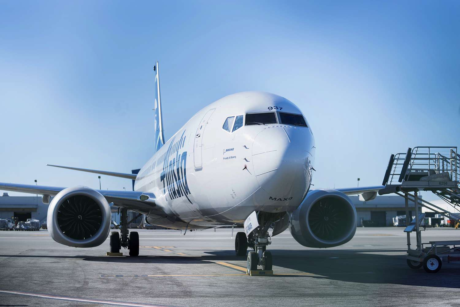 Драмите за Boeing 737 MAX нямат край, авиоексперт каза цялата истина