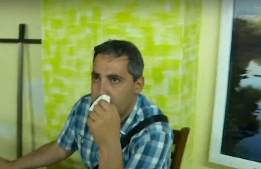 Изпечен мошеник, представящ се за полицай, блудства с ученичка в кола, напира за девствеността ѝ ВИДЕО