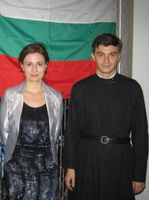 Тъщата, душила до смърт 44-г. Пейо, забъркала и секс скандал в Тайланд СНИМКИ