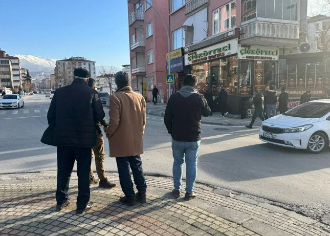 Извънредно: Мощно земетресение в Турция, хората бягат панически ВИДЕО