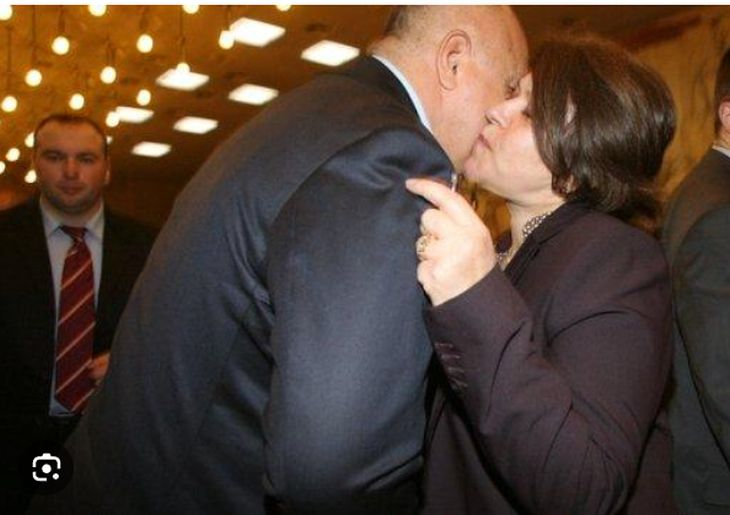 Господарите на Татяна Дончева я активираха да дрънка глупости при Лора Крумова!