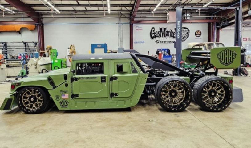 Уникално: Армейски Hummer бе превърнат в лоурайдър на 6 колела ВИДЕО
