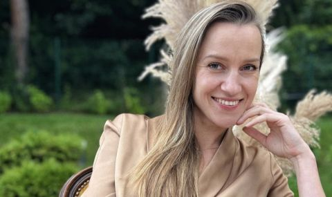 Голямо щастие! Дария Симеонова роди второ и веднага призна... СНИМКИ