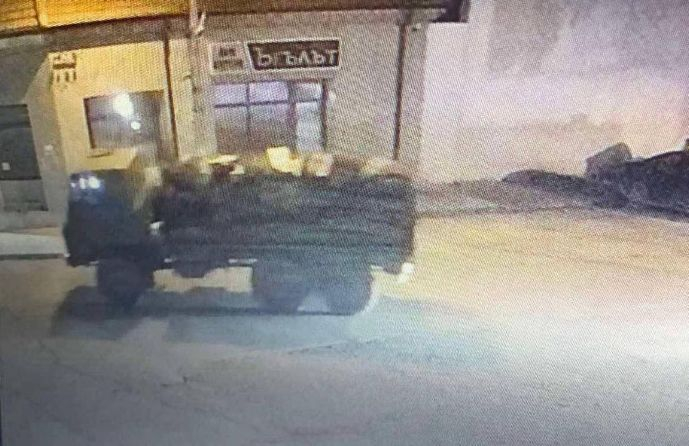 С камион на кмета на с. Тополчане Валентин Вълев е извършена кражба на 11 кубика дърва 
