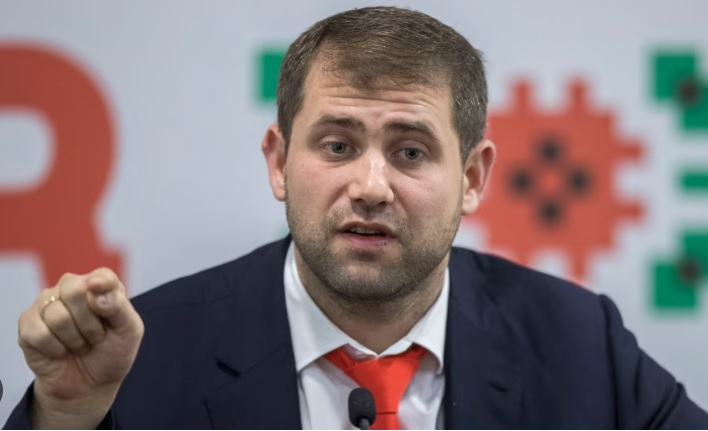 Вкараха в затвора банкер за участие в "измамата на века" СНИМКИ