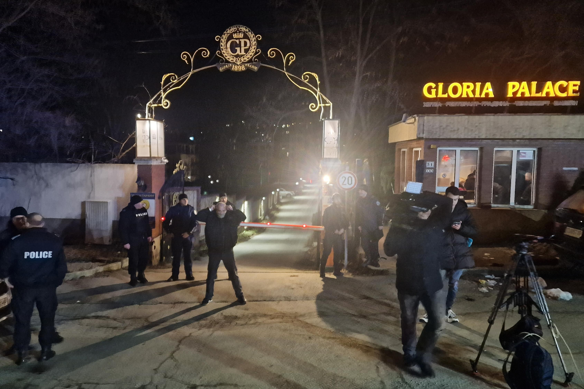 Ликвидирали Нотариуса с изстрел в главата пред очите на... СНИМКИ 