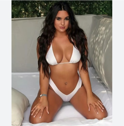 Порномоделка подкупи надзирател, за да прави секс със затворник СНИМКИ 18+