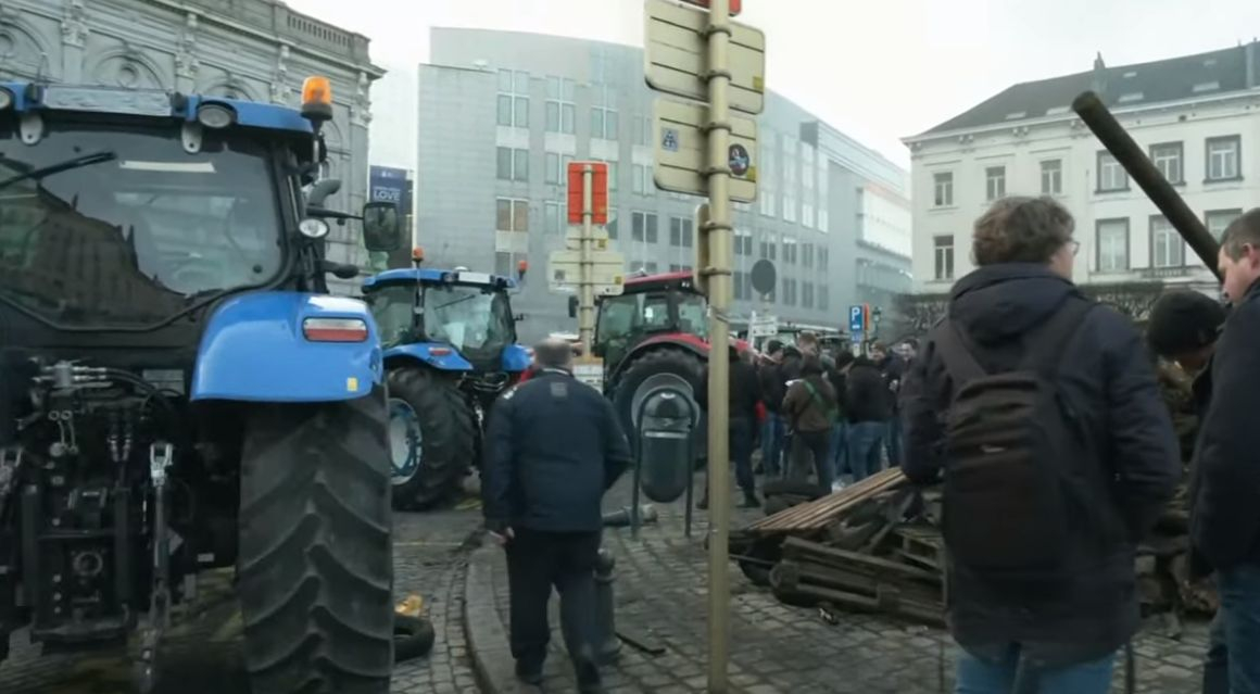 Денков в инфарктна ситуация в Брюксел ВИДЕО