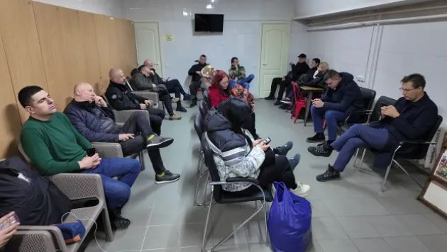 Смъртна опасност надвисна над Росен Желязков, в бомбоубежище е, от НСО спешно... СНИМКИ