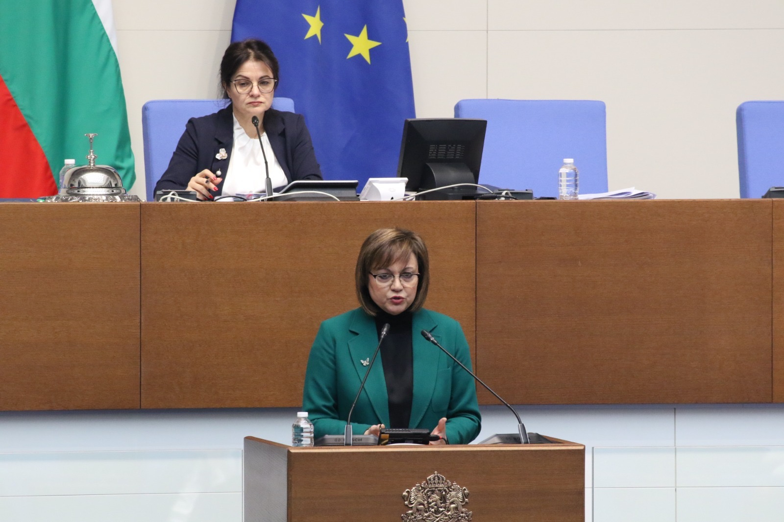 Нинова: Комисията за Нотариуса ще бъде използвана за извиване на ръце преди ротацията