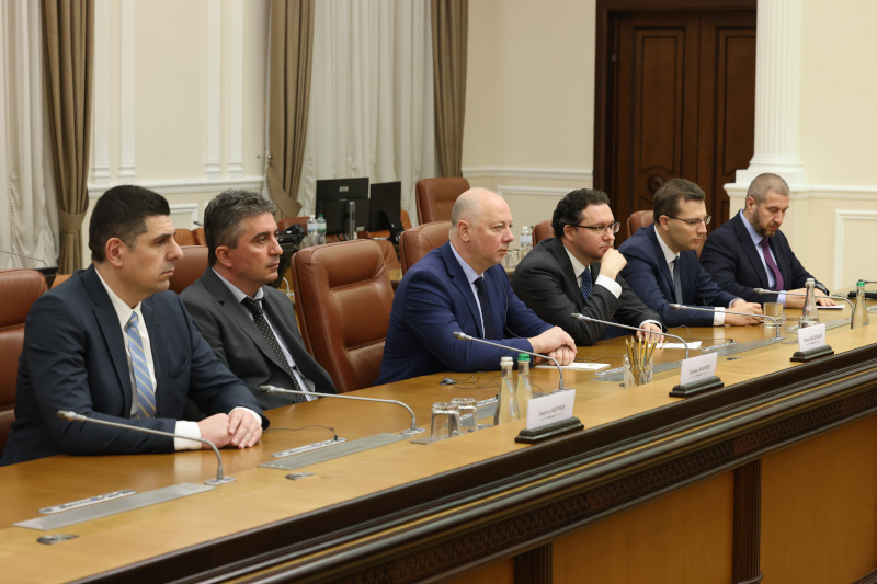 Желязков пред премиера на Украйна: България подкрепя санкциите на ЕС, наложени на Русия