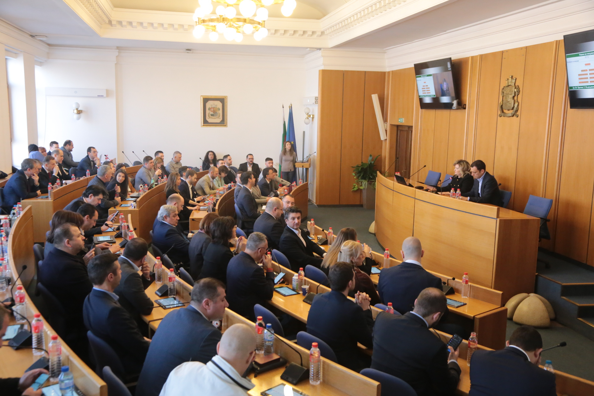 Нова драма в СОС: Разпадна се групата на "Възраждане"!
