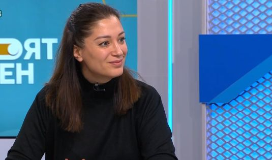 Безпрецедентен ужас в ефира: Лора Инджова онемя, а красива социоложка… СНИМКИ