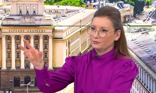 Безпрецедентен ужас в ефира: Лора Инджова онемя, а красива социоложка… СНИМКИ