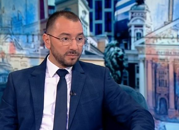 Рокада: Хекимян се огледа в апетитен пост, чака Борисов да каже!