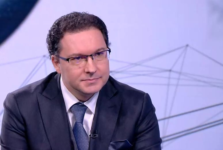 Даниел Митов разкри гласи ли се за стола на Габриел