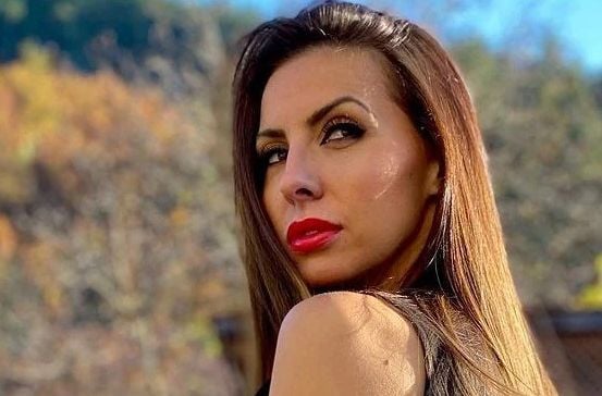 Порно актрисата Диана Габровска се пусна гола в мрежата и призна... СНИМКИ 18+