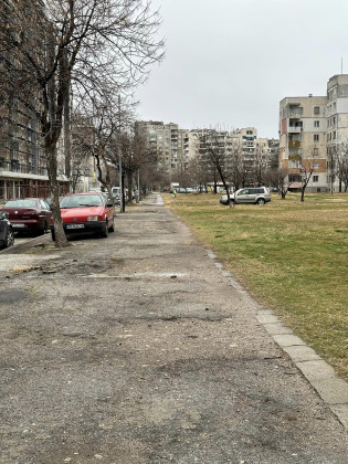 Жестоко отмъщение за джип, позволил си най-срамното в най-младия район на Пловдив СНИМКИ