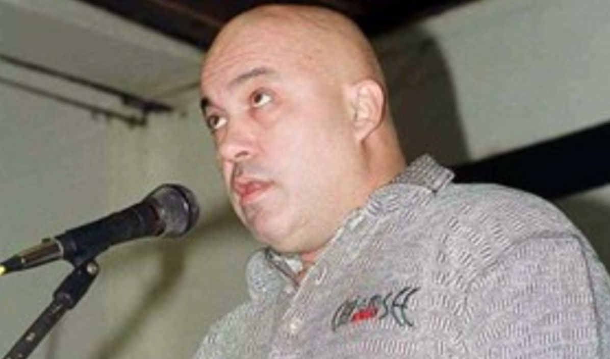 Сарафът Влади изнасили 30 студентки, уби жена си и обяви награда 1 милион долара за залавяне на убиеца СНИМКИ