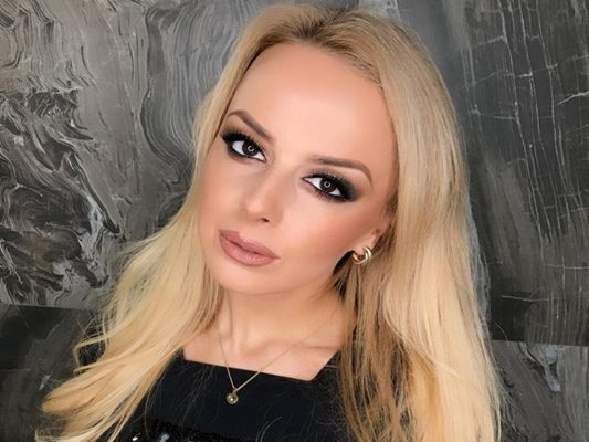 Соня Немска изпадна в шок: Неадекватна майка блъска пред очите й...