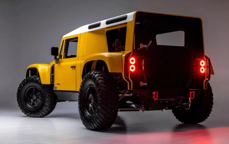 Свръхмощен: Представиха най-екстремния всъдеход Land Rover СНИМКИ