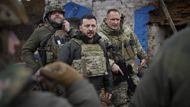 Зеленски с изненадваща рокада на върха на ВСУ